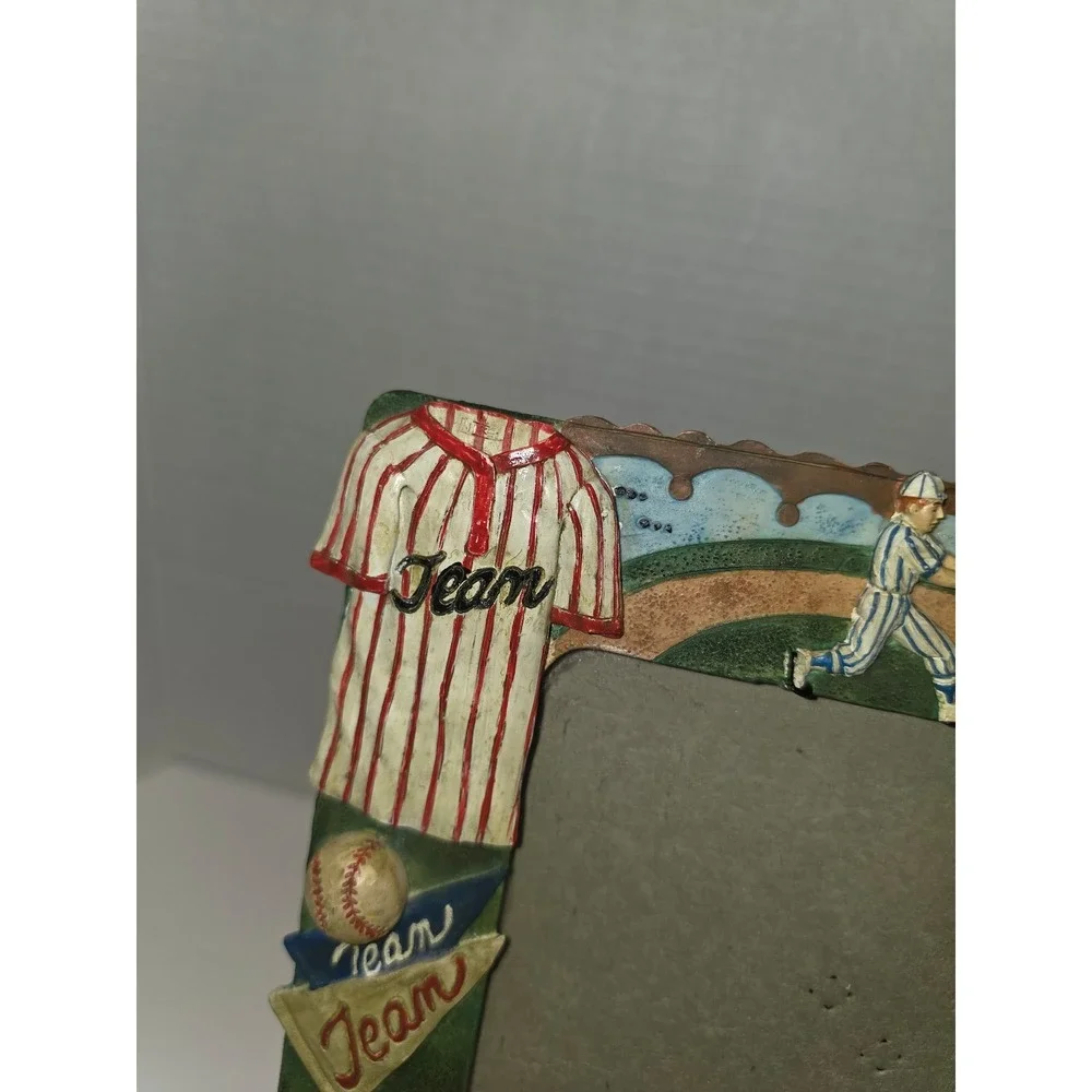 hand-painted poly-resin baseball themed picture frame 3D Russ‎